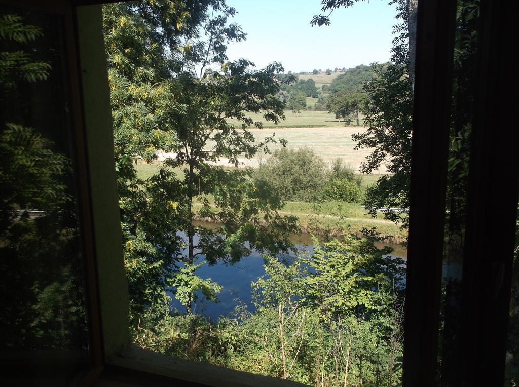 Bed and Breakfast Fenetre Sur Loire Iguerande Zimmer foto