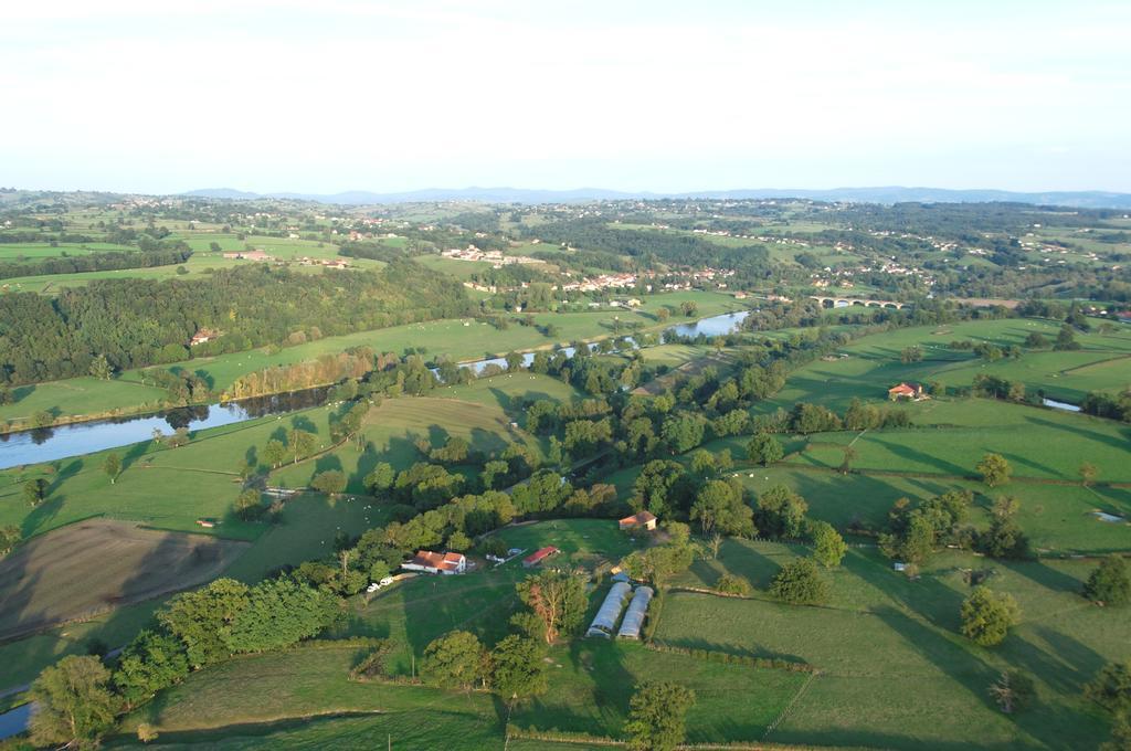 Bed and Breakfast Fenetre Sur Loire Iguerande Exterior foto