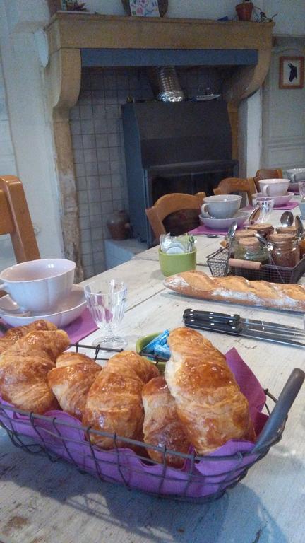 Bed and Breakfast Fenetre Sur Loire Iguerande Exterior foto